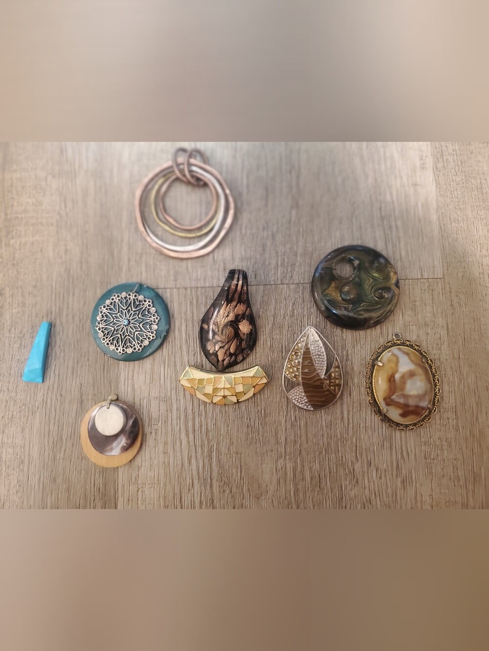 Decorative jewelry Pendants